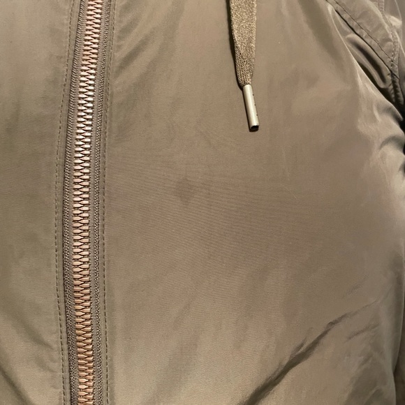 Mountain Hardwear Womens XS Brown Rain Jacket Wind Rain Coat Zip Front Hood - Picture 3 of 13